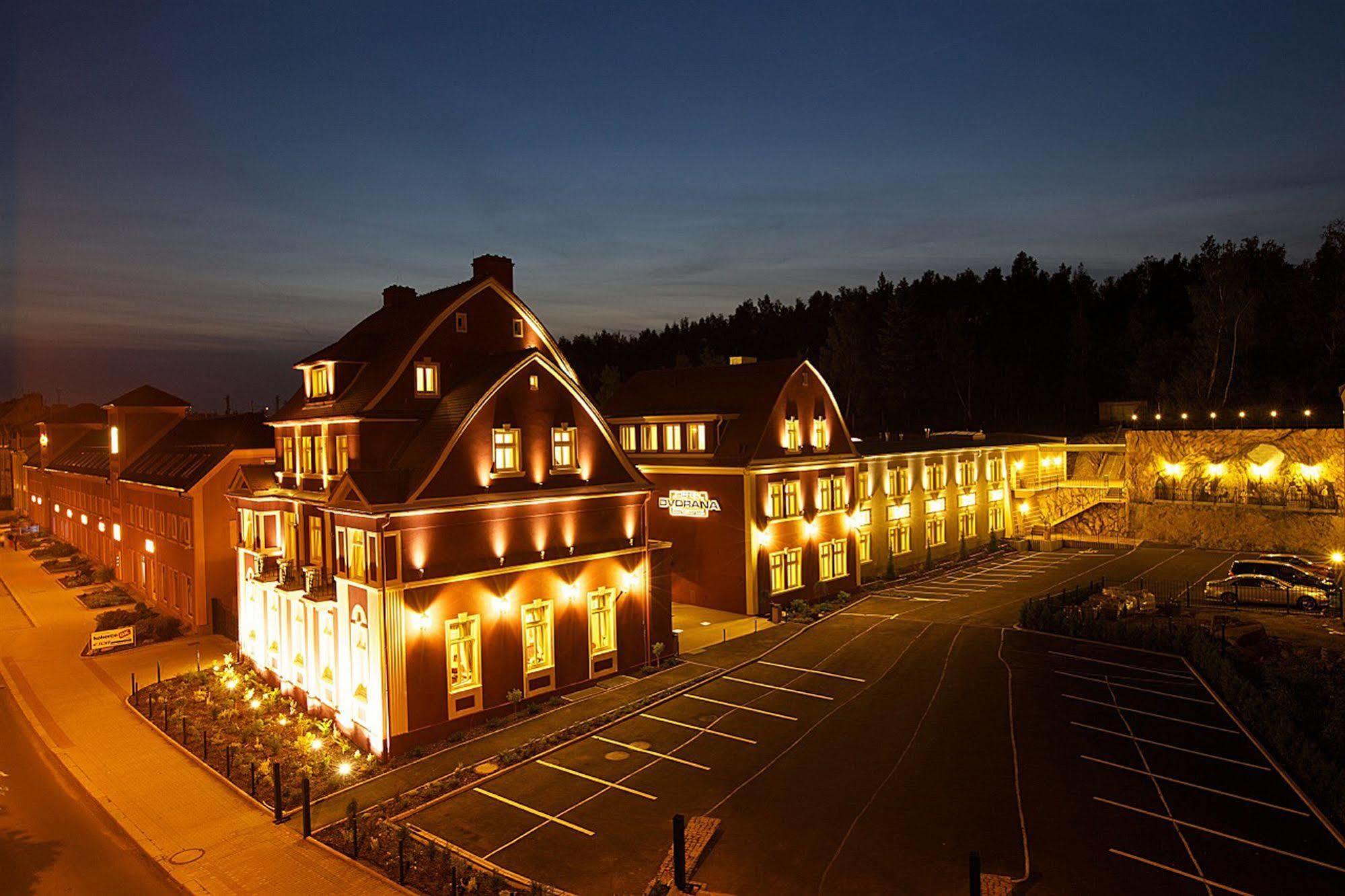 Hotel Dvorana Karlovy Vary Exterior foto